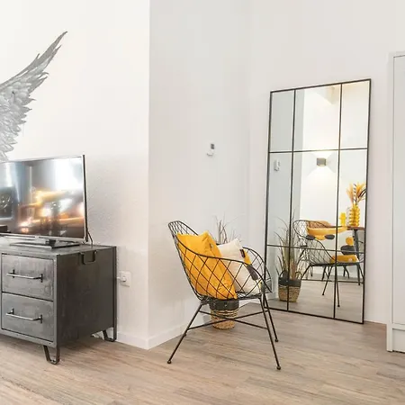 Special Studio In Essen, Wifi, Kitchen, Smart Tv